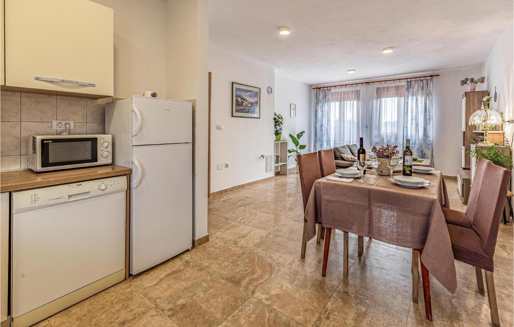 Awesome Apartment In Pula With Wifi Экстерьер фото